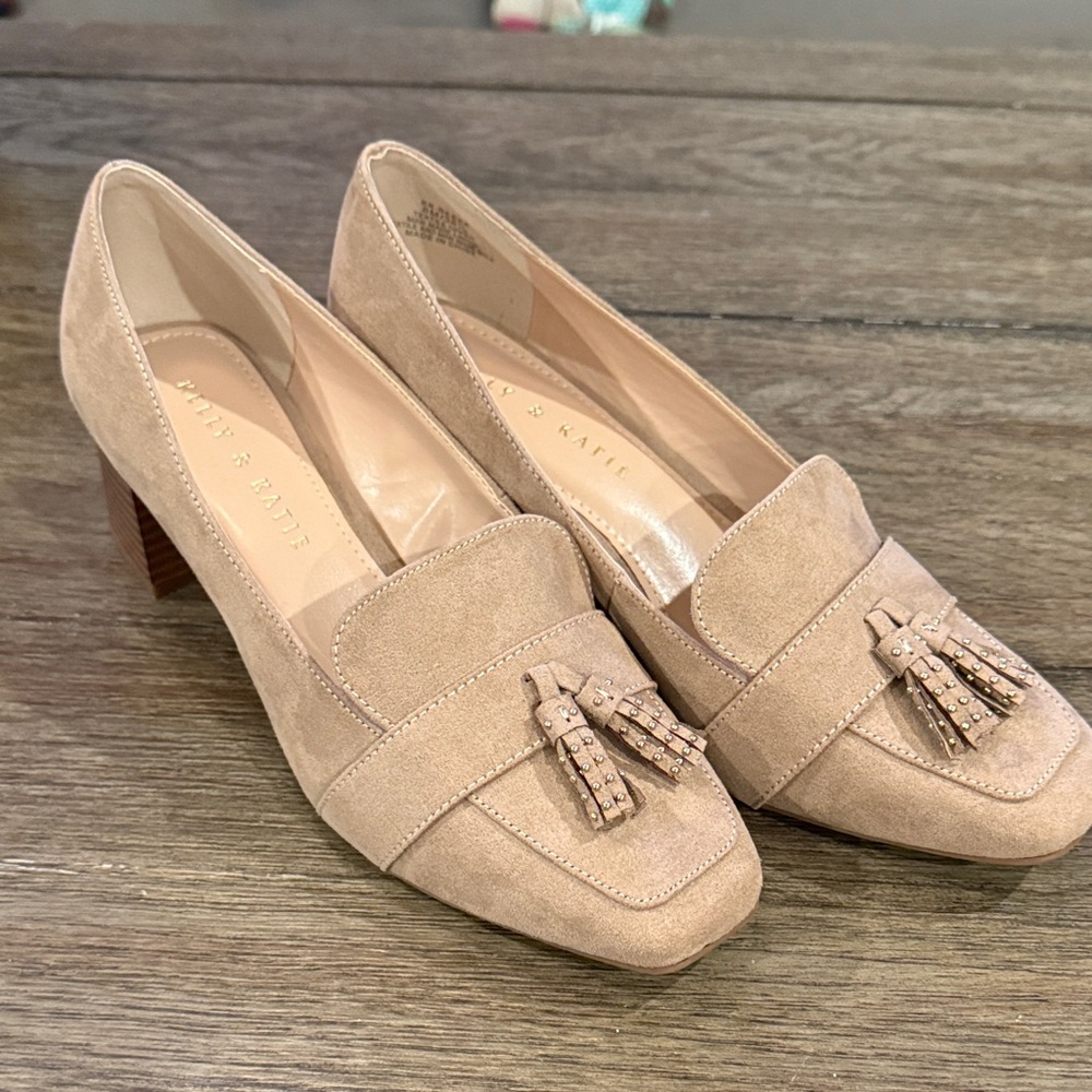Kelly & Katie Nude Beige Suede Tassel Loafers